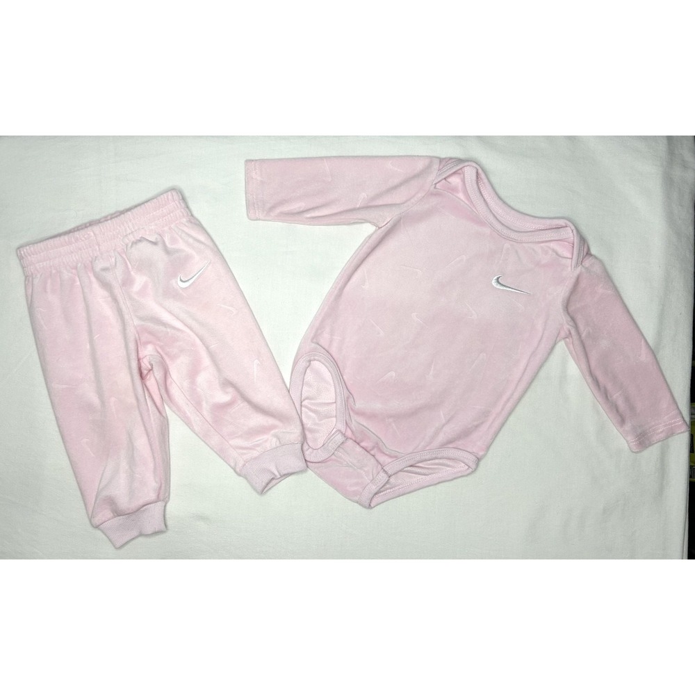 Nike Baby Bodysuit Jogger Pants Set Girls 6M Pink Velour Swoosh Logo 2 Piece - Picture 1 of 14